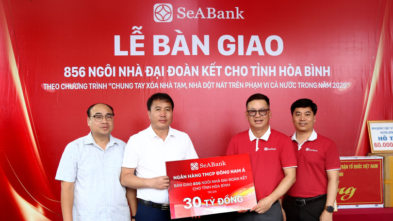 SeABank bàn giao 856 căn nhà đại đoàn kết cho tỉnh Hòa Bình