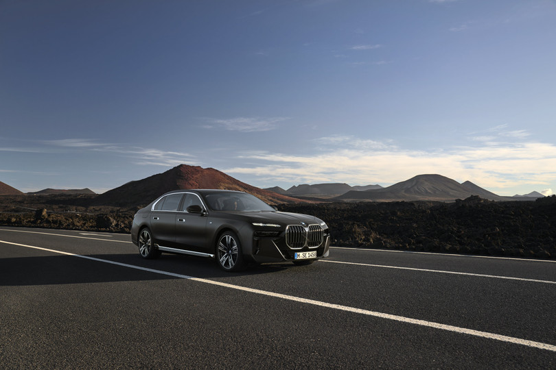 3. Xe BMW Luxury Class hưởng đặc quyền riêng biệt từ BMW-min.jpg