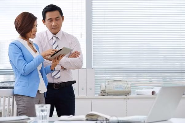 Việc lựa chọn nơi khám sức khỏe cho nhân viên luôn là bài toán khiến nhiều doanh nghiệp "đau đầu" (Ảnh: Freepik)