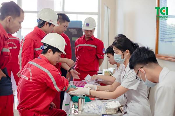 TCI hỗ trợ thăm khám tận nơi ngay tại doanh nghiệp (Ảnh: Thu Cúc TCI)