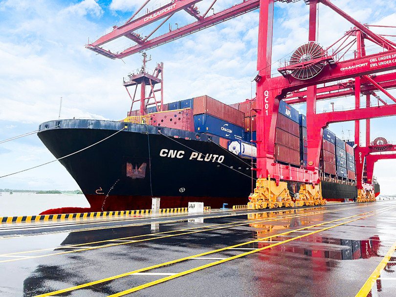 Cảng quốc tế Chu Lai đón tàu container CNC PLUTO "xông đất" vào mùng 1 Tết