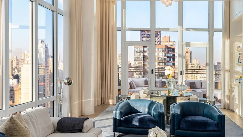 Bên trong căn hộ Duplex có tầm nhìn ra Central Park (New York).jpg