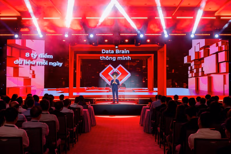 Ông Phan Thanh Sơn trình bày những giải pháp thanh toán đột phá (1).jpg