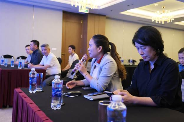 Bà Nguyễn Thị Minh – Tổng quản lý sân golf Sky Lake chia sẻ tại sự kiện.