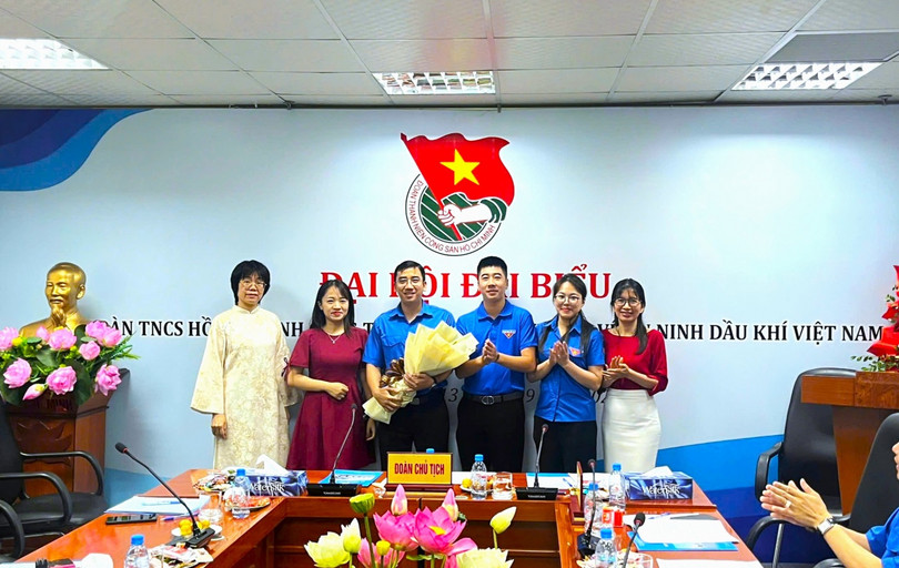 Đại hội bầu Ban Chấp hành Đoàn cơ sở PV Security khóa IV gồm 7 đồng chí đại diện cho ý chí và nguyện vọng của tuổi trẻ đơn vị.