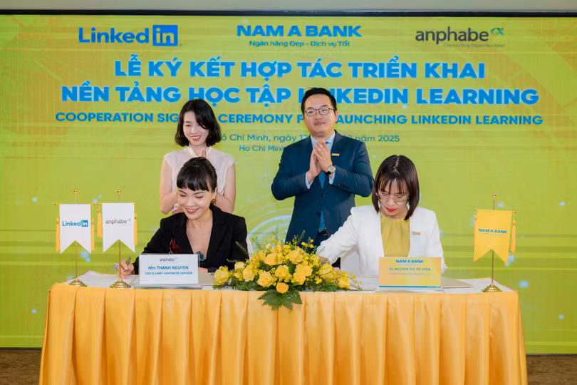 Nam A Bank hợp tác cùng Linkedin Learning và Anphabe phát triển nguồn nhân lực số.
