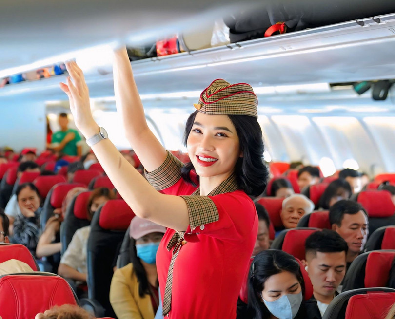 Tiep vien hang khong Vietjet (1).jpg