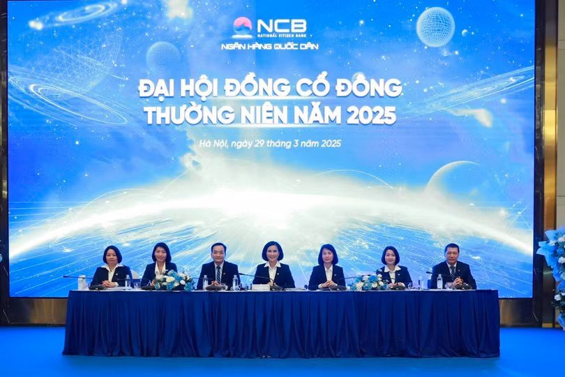 Ban chủ toạ NCB (2).jpg
