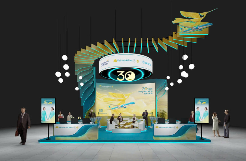 Gian hàng của Vietnam Airlines được thiết kế đặc biệt, tái hiện hành trình “30 năm - Cùng non sông cất cánh”.jpg