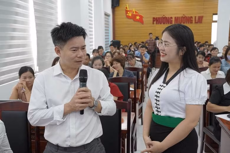 Cán bộ địa phương rất tích cực tương tác trong buổi tập huấn