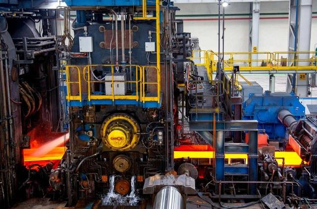 Sản xuất thép cuộn cán nóng HRC tại Hòa Phát Dung Quất