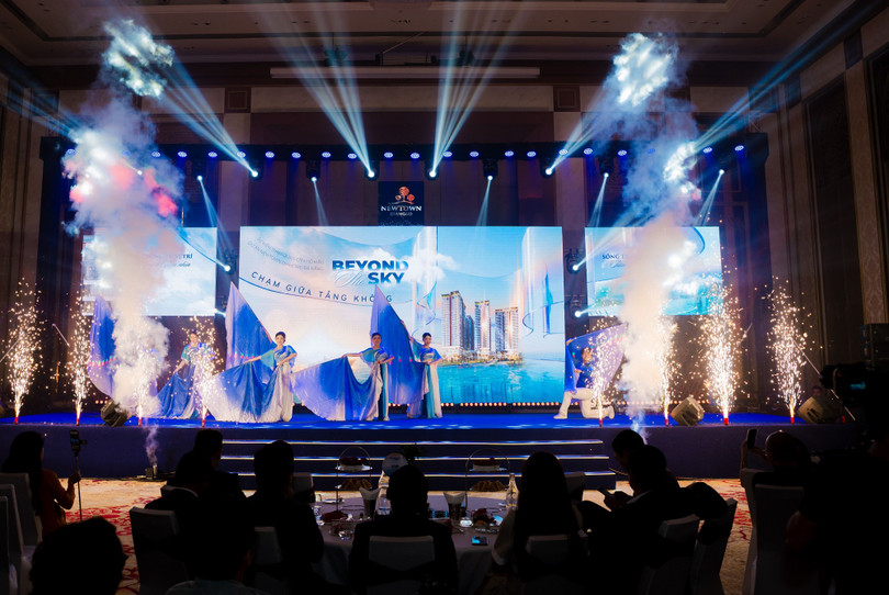 04 Newtown Diamond.jpg