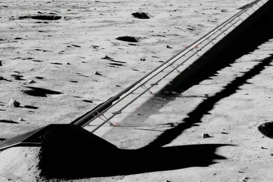 Mô phỏng hệ thống máy gia tốc khối lượng điện từ trên Mặt Trăng. Ảnh: SpaceX