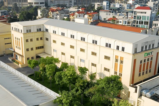 Hàng loạt “ông lớn” ngành dược vi phạm nhiều lần: Đẩy rủi ro cho người bệnh? 