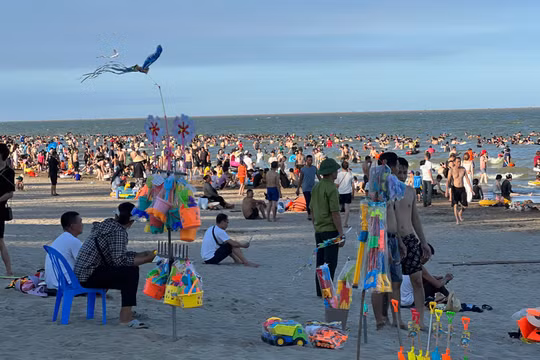 Đi du lịch hè, hãy tránh những sai lầm sau khi cấp cứu đuối nước 