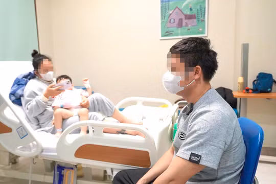 Chó nhà cắn thấu ngực bé trai 3 tuổi và cảnh báo từ sự chủ quan