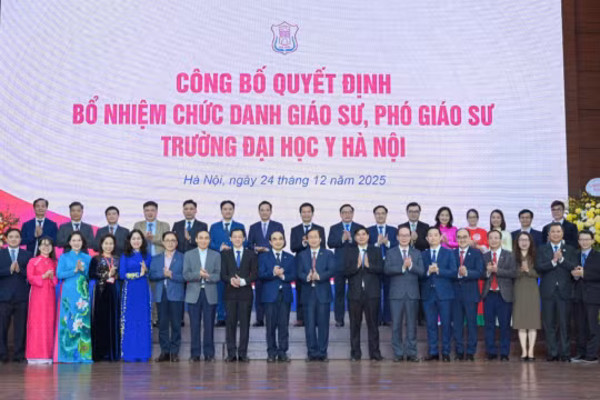 Trường Đại học Y Hà Nội có thêm 38 GS, PGS