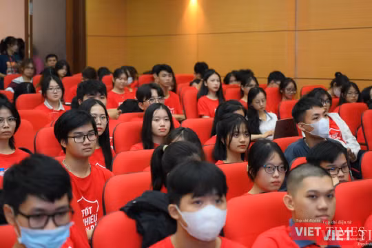 28,5 điểm mới đỗ Y khoa ĐH Y Hà Nội: Cuộc đua chỉ dành cho người xuất sắc
