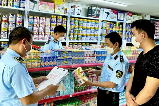 Chính sách ATTP mới: Siết trách nhiệm KOL, tăng "lá chắn" bảo vệ người tiêu dùng