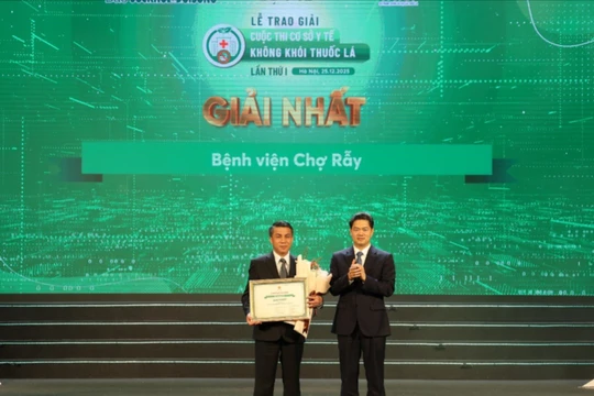 Vinh danh các bệnh viện xây dựng môi trường y tế không khói thuốc