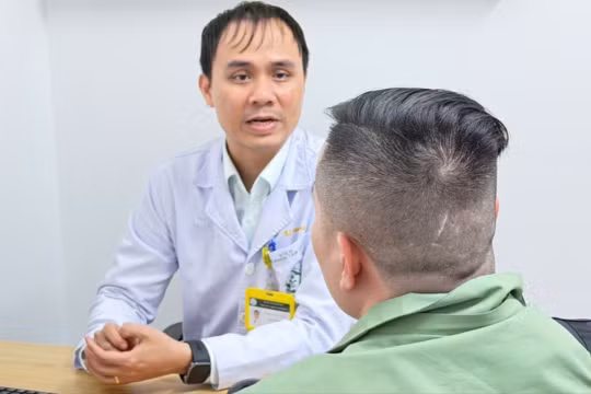 Dấu hiệu nhận biết sang chấn tâm lý ở trẻ sau những biến cố lớn