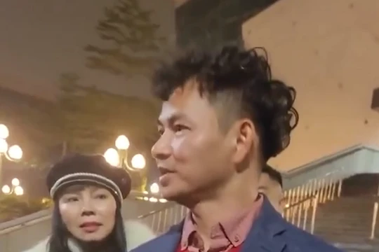 Show “Về Đây Bốn Cánh Chim Trời” hoãn phút chót, Cục trưởng Xuân Bắc nói gì?