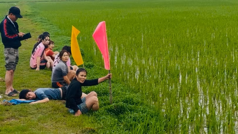 Cuộc thi chạy khắc nghiệt bậc nhất hành tinh ở vùng quê xứ Thanh ngày Tết