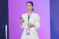 Bà Trang Phùng - CEO U2U Network
