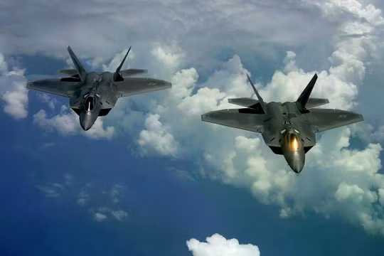 Bộ dữ liệu bao gồm ba loại mục tiêu trên không, trong đó có hai loại máy bay mô phỏng F-22 và F-35. Ảnh: BQP Mỹ.
