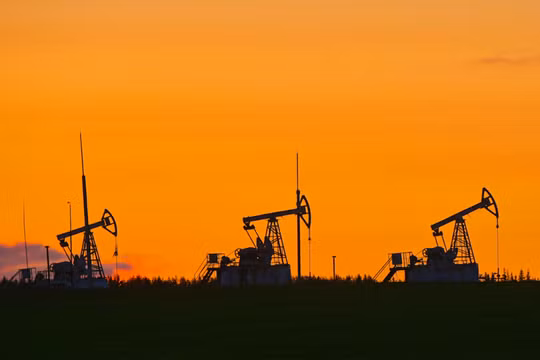 Hình ảnh cho thấy các giàn bơm dầu bên ngoài Almetyevsk thuộc Cộng hòa Tatarstan, Nga ngày 4/6/2023. Ảnh: Reuters.