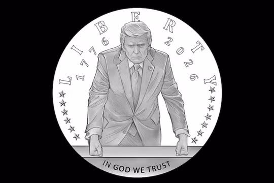 Thiết kế đồng xu vàng kỷ niệm 500 năm thành lập nước Mỹ, khắc họa hình ảnh Tổng thống Donald Trump. Ảnh: U.S. Mint.