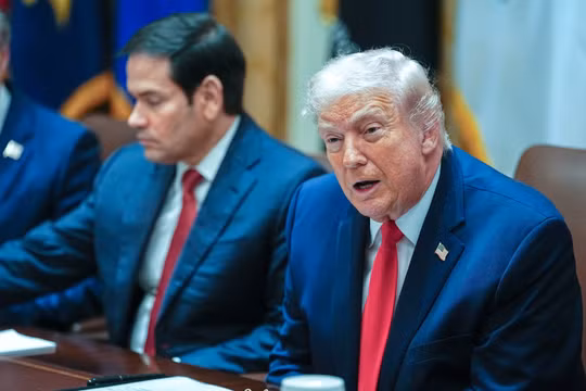 Ông Trump đã đưa ra tuyên bố này trong một cuộc họp nội các, nói rằng ông Putin đã đồng ý và "điều đó rất tốt đẹp". Ảnh: EPA.