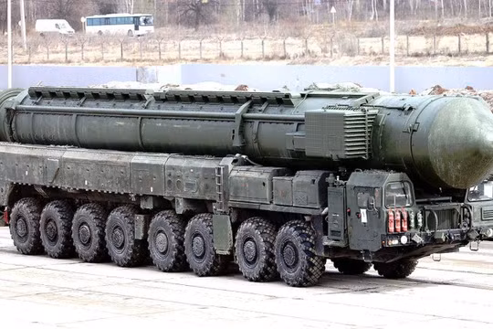 Tên lửa đạn đạo liên lục địa RS-24 Yars của Nga mang đầu đạn hạt nhân. Ảnh: MW.