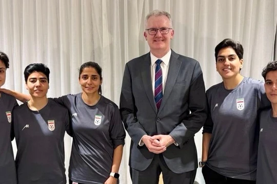 5 thành viên của đội tuyển bóng đá nữ Iran tham dự Cúp Bóng đá châu Á tại Australia đã được cấp thị thực nhân đạo. Ảnh: Getty.