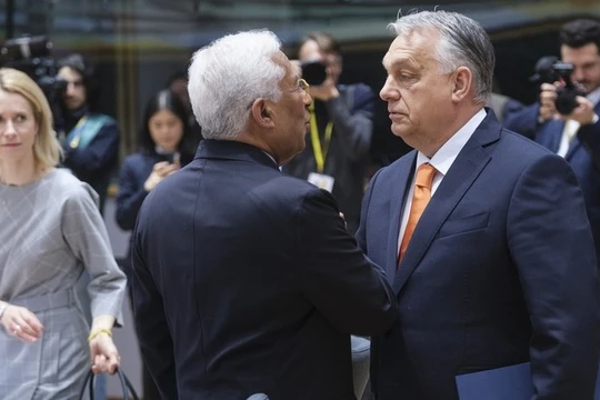 Cao ủy phụ trách chính sách đối ngoại của EU, Kaja Kallas, Chủ tịch Hội đồng EU Antonio Costa và Thủ tướng Hungary Viktor Orban tại Brussels, Bỉ ngày 6/3/2025. Ảnh: Getty.