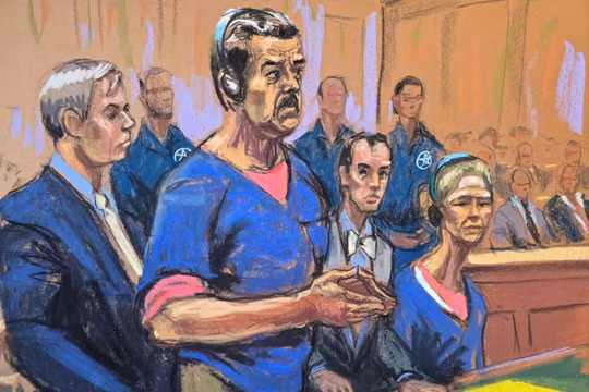 Bức vẽ phác thảo cho thấy ông Nicolas Maduro và vợ ông, Cilia Flores, tham dự phiên tòa sơ thẩm cùng các luật sư bào chữa Barry Pollack và Mark Donnelly tại Tòa án Liên bang Daniel Patrick Moynihan ở Manhattan, New York, Mỹ ngày 5/1. Ảnh: Reuters.