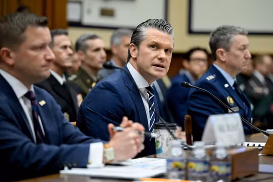 Bộ trưởng Chiến tranh Mỹ Pete Hegseth tham dự phiên điều trần của Ủy ban Quân sự Hạ viện tại Washington hôm 29/4. Ảnh: Bloomberg.