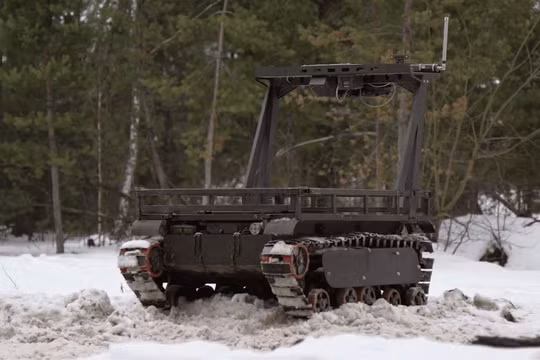 Robot mặt đất BIZON-L.. Ảnh: IE.