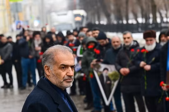 Đại sứ Iran tại Moscow Kazem Jalali, tham dự sự kiện tưởng niệm lãnh tụ tối cao Iran Ayatollah Ali Khamenei, được tổ chức tại Moscow, Nga vào ngày 2/3. Ảnh: Getty.