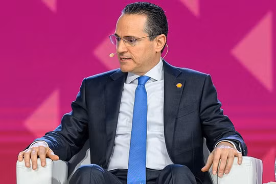 Giám đốc điều hành Shell, ông Wael Sawan, phát biểu tại một hội nghị năng lượng ở Qatar vào tháng 2. Ảnh: Getty.