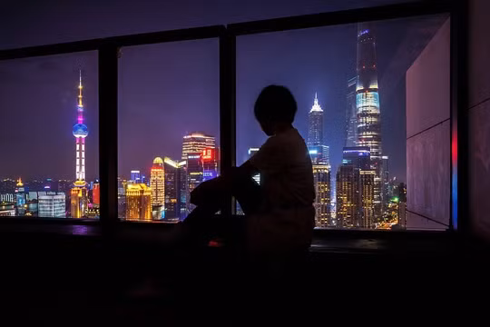 Sự cô đơn đã làm nảy sinh cả một nền kinh tế mới ở Trung Quốc. Ảnh: CGTN.