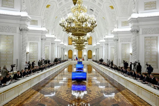 Tổng thống Nga Vladimir Putin chủ trì cuộc họp Hội đồng Nhà nước tại Điện Kremlin ở Moscow, Nga, ngày 25/12. Ảnh: Reuters.