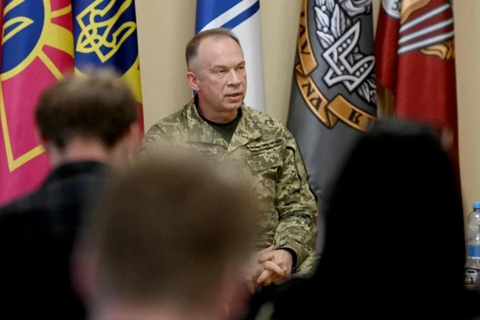 Ông Oleksandr Syrsky, đang nói chuyện với các nhà báo trong một cuộc họp ở Kiev vào ngày 22/6/2025. Ảnh: AFP.