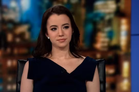 Bà Ashley St. Clair sẽ xuất hiện trên kênh CNN trong hôm 14/1. Ảnh: CNN.