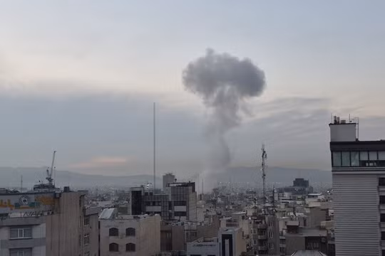 Một cuộc không kích của Israel vào Tehran ngày 1/4. Ảnh: Getty.