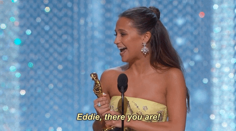 Alicia Vikander cám ơnEddie Redmayne.