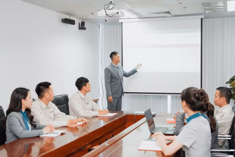 Vì sao doanh nghiệp ngày càng coi trọng chuẩn hóa vận hành?