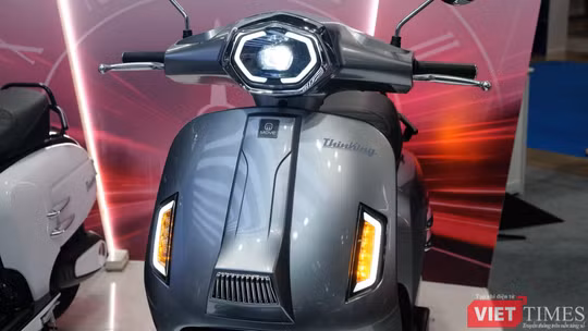 Cận cảnh xe máy điện thương hiệu Việt giá 39 triệu đồng, kiểu dáng gợi nhớ Lambretta