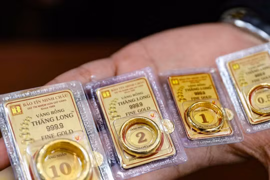 Giá vàng SJC, vàng nhẫn sáng nay 15/7 giảm sâu, bitcoin chững lại