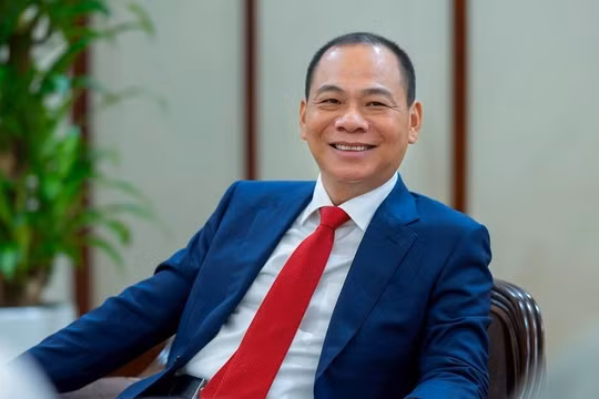 Tỷ phú Phạm Nhật Vượng cùng hai con trai lập Vinspace, lấn sân lĩnh vực vũ trụ
